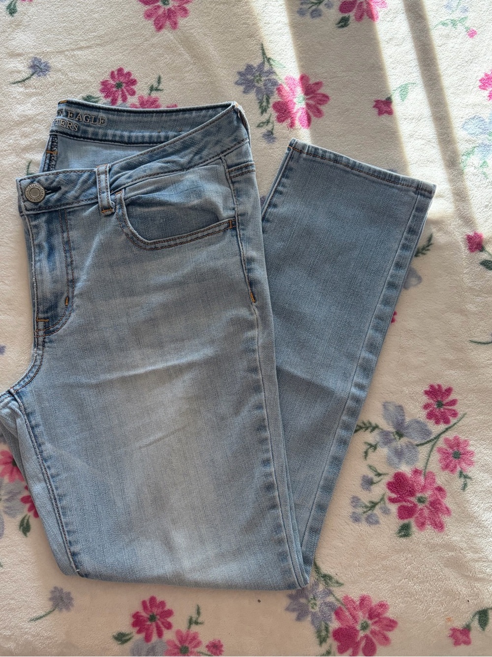 American Eagle Outfitters Light Blue Skinny Jeans